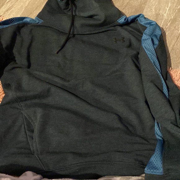 underarmour hoodies - Picture 3 of 4